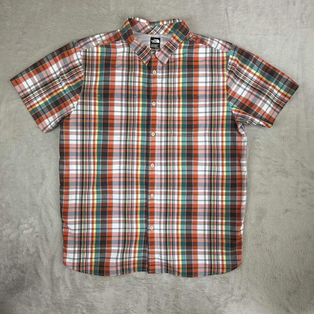 The North Face Button Up Shirt Men XL Multicolor Plaid Short Sleeve Pockets